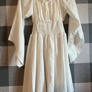 Chic Long Sleeve White Dress
